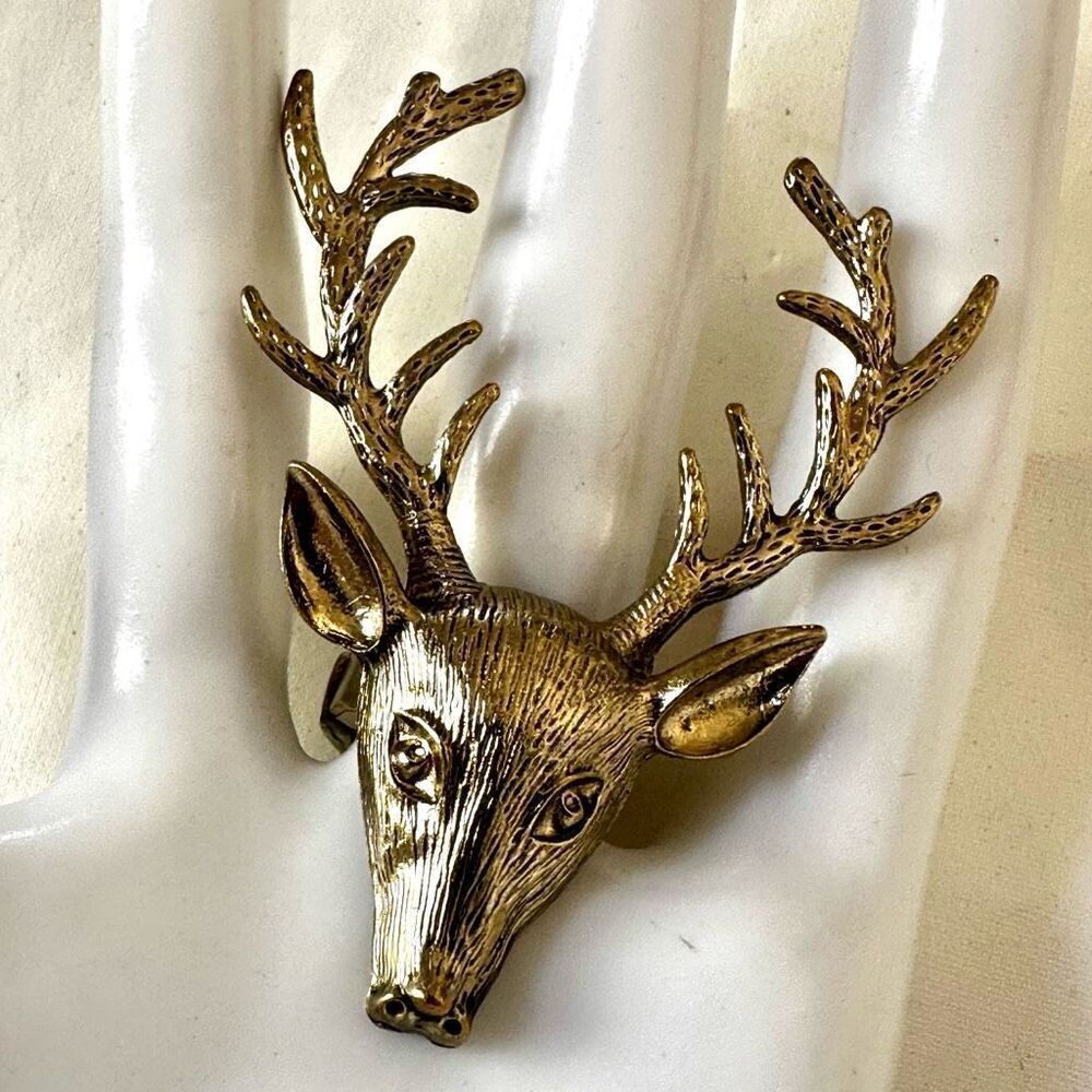 Gold tone reindeer ring